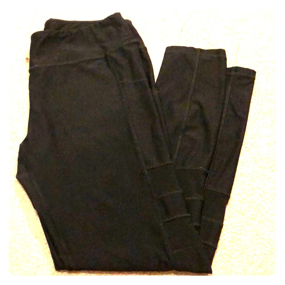 Athletic leggings !